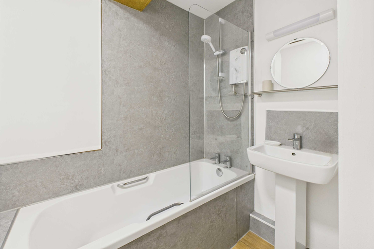 Others 5, Host Stay Look Flat, North Yorkshire