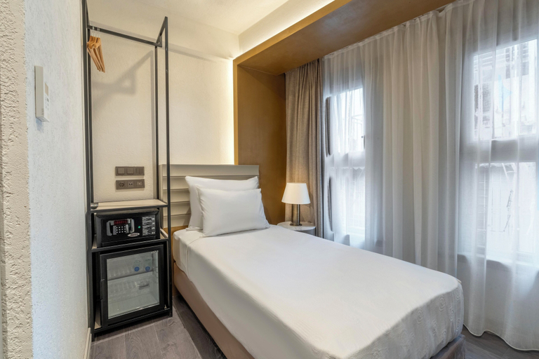Bedroom 3, Smart and Simple Hotel Karakoy, Beyoğlu