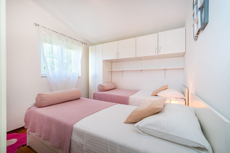 Bedroom 3, Villa Didov Dvor Zadarvillas, Posedarje