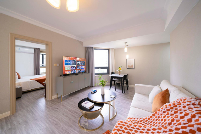 3, Tyms Modern 1BR APT Garden, Shanghai