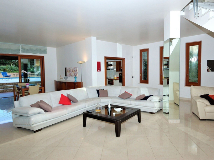 Living room 5, Villa in Valderice With Pool and Garden, Trapani