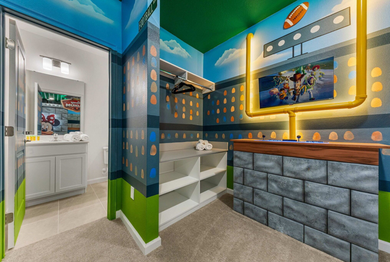 Room 3, 5BR 5BA Paradiso Grande - Walk to Seaworld 10507, Orange