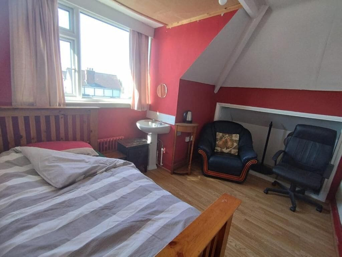 Room 4, Rossetti Lodge, Kent