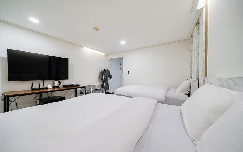 Room 4, Hasen Wolgot Hotel, Siheung