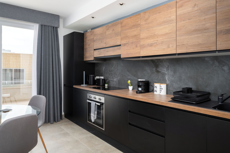Private kitchen 3, Big 2BD Duplex Penthouse & Large Terrace
