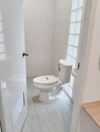 Bathroom 5, Mitr INN Sukhumvit 2 - BTS Nana, Khlong Toey