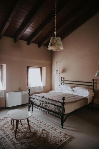 Bedroom 2, Agriturismo Pizzavacca, Piacenza