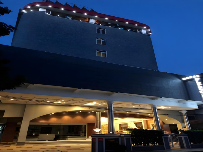 Exterior & Views 1, Hotel Presidency Towers, Ernakulam