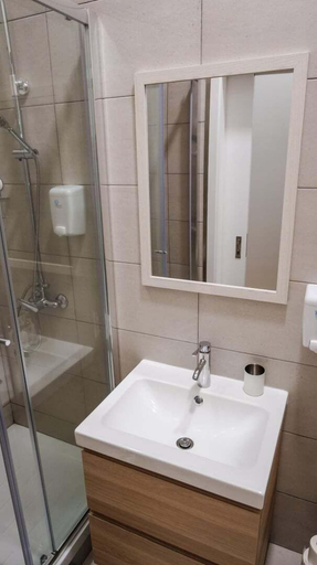 Bathroom 3, Guestready - Casa Conforto & Chiado, Ponta Delgada