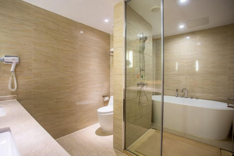 Bathroom 3, Vienna International Hotel (Bijie Dafang Branch), Bijie