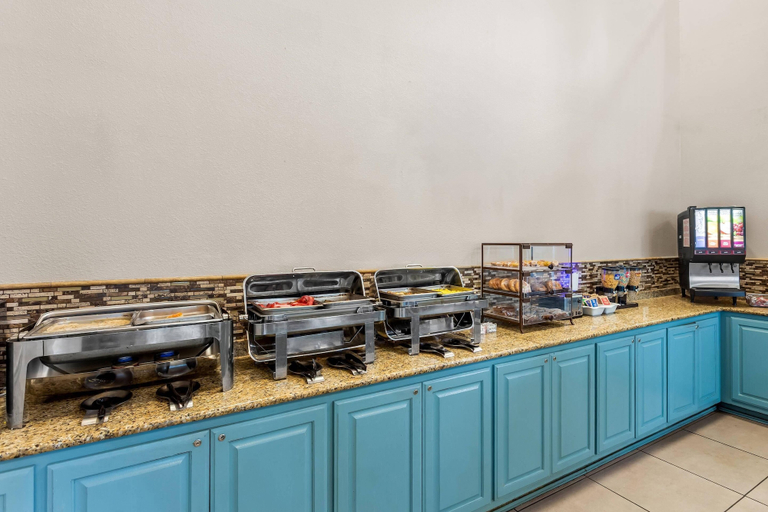 Food & Drinks 5, Country Inn & Suites by Radisson, Beckley, WV, Raleigh