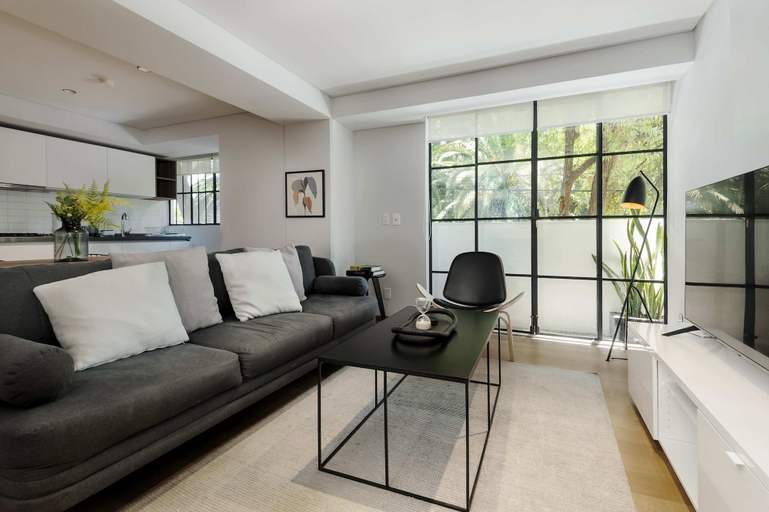 Room 4, w Radiant 2BR in Roma Norte, Mexico City