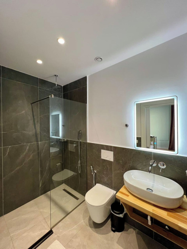 Bathroom 4, Hotel Tramonto, Sarandës