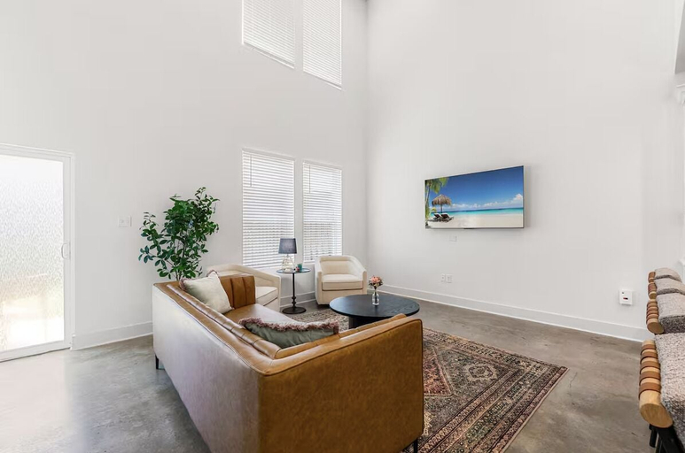 Room 3, Enclave 2 Bedroom Luxury Homes, Lafayette