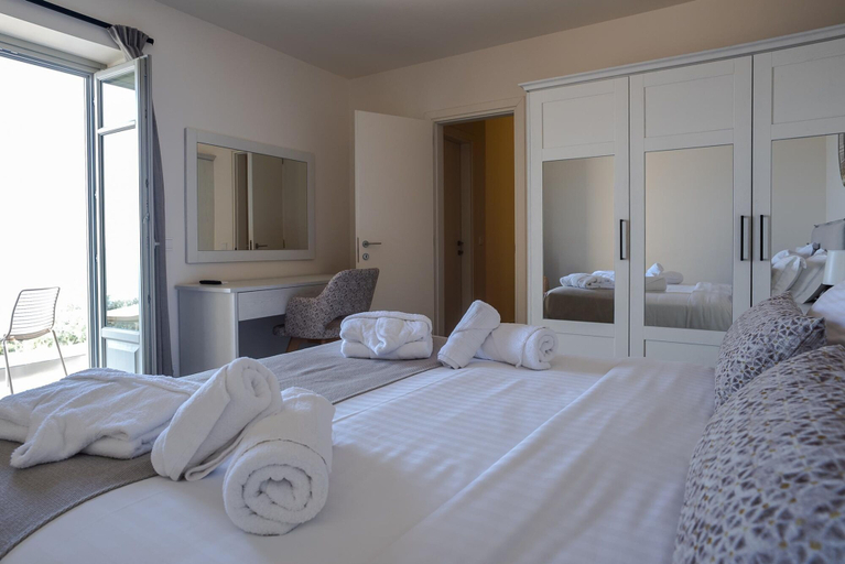 Room 4, Villa I With Private Pool, Peloponnese