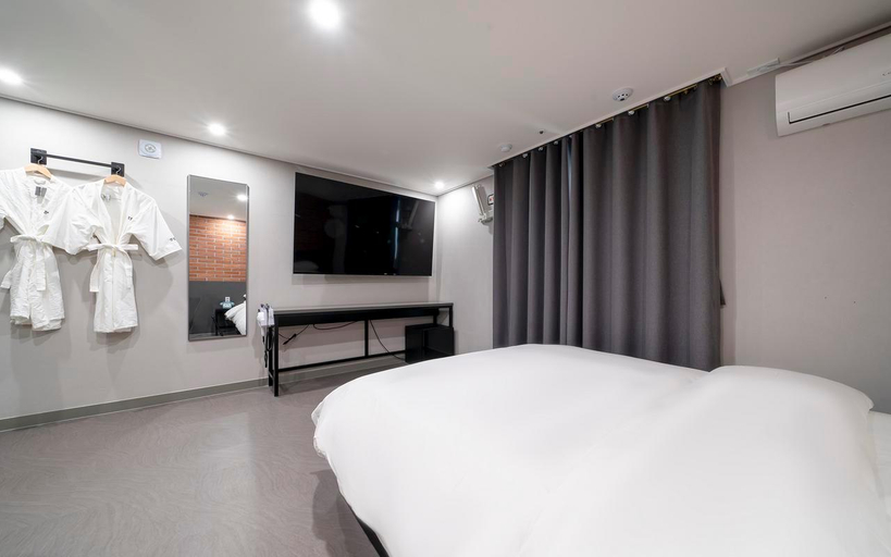 Bedroom 4, Suwon No.25 Suwon Ingye Branch, Suwon