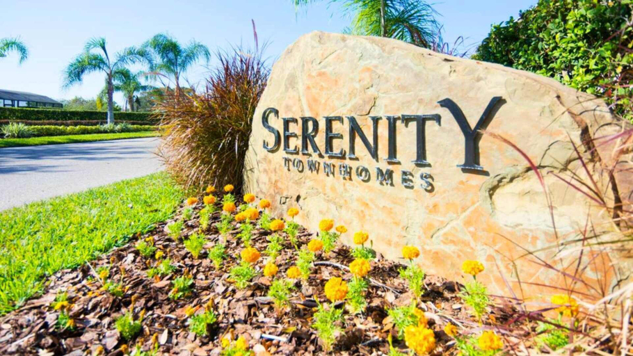 Interior 4, Upstay Pristine 3BR Home With Private Pool & BBQ, Lake