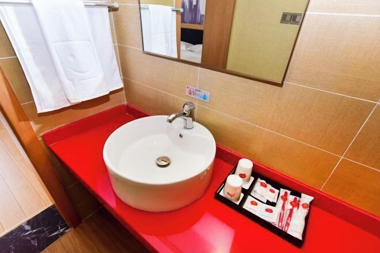Bathroom 3, Shankee Hotel (Qingdao Development Zone Xiangjiang Second Road), Qingdao
