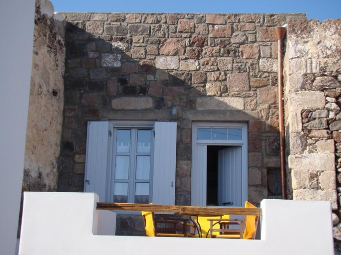 Front of property 5, Efis Apartments, South Aegean