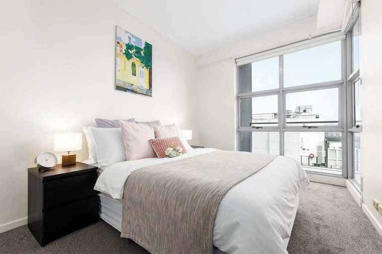 Interior 3, A Comfy & Spacious 2BR Apt Harbour View, Sydney