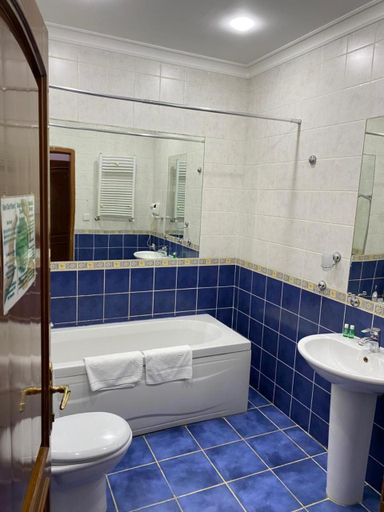 Bathroom, Swan Boutique Hotel, Baku