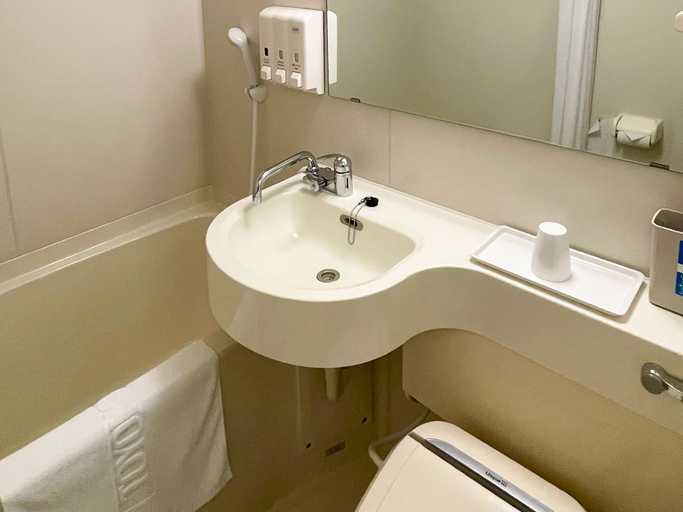 Bathroom 3, Toyoko Inn Fujisan Numazu Station Kita 1, Numazu