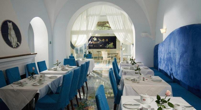 Food & Drinks 3, Albergo Gatto Bianco, Napoli