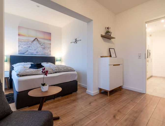 Room 3, Ferienwohnung mit Balkon in Westerdeichstrich, Dithmarschen