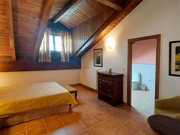 Room 2, Apartamentos Jaca Mirador Badaguas 3000, Huesca