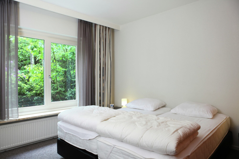 Bedroom 2, Veluwe Edge Group Villa With Fire Pit, Nunspeet