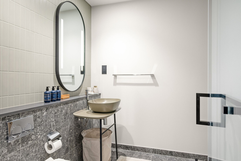 Room 5, Peninsula 3 - 1320 1BD, Dubai