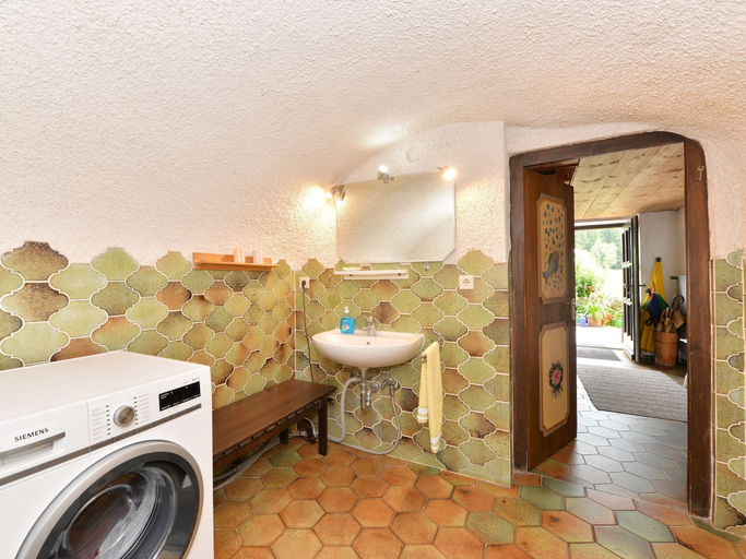 Bathroom 5, Ferienhaus in Bayern mit Waldblick, Regen