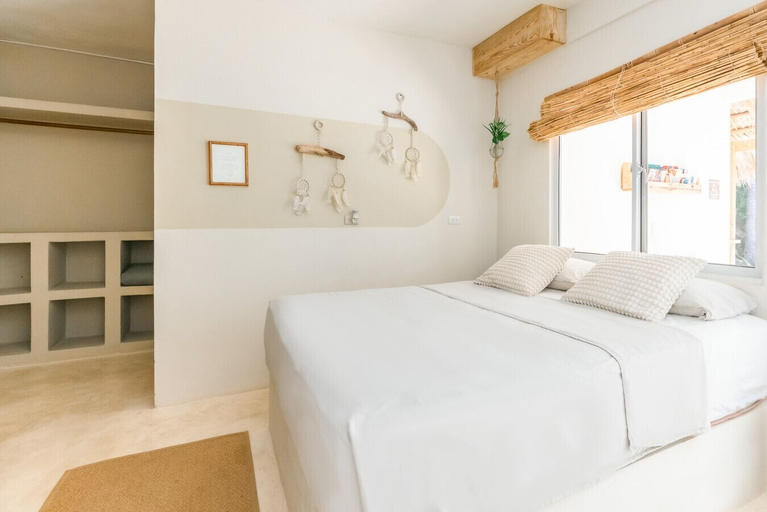 Room 5, Dreamer Economy Room, Sosua