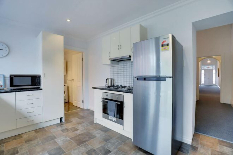 Others 5, Beach & Pines Large 3Br House Glenelg Wifi BBQ, Adelaide