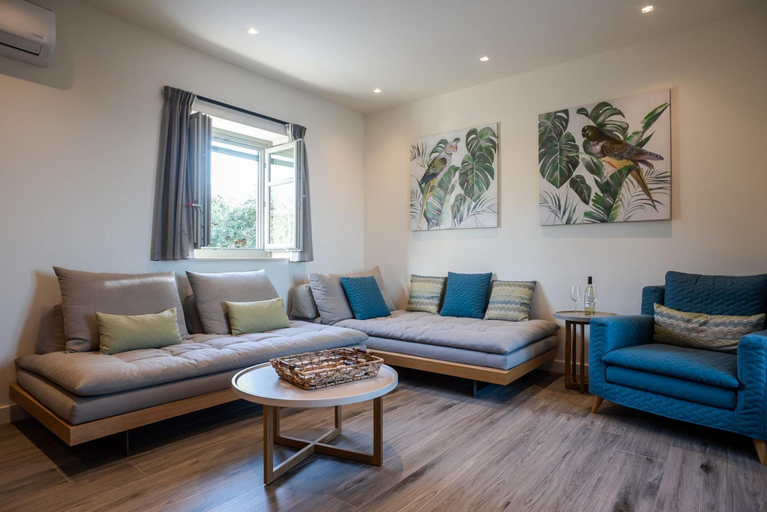 Room 2, Villa I With Private Pool, Peloponnese