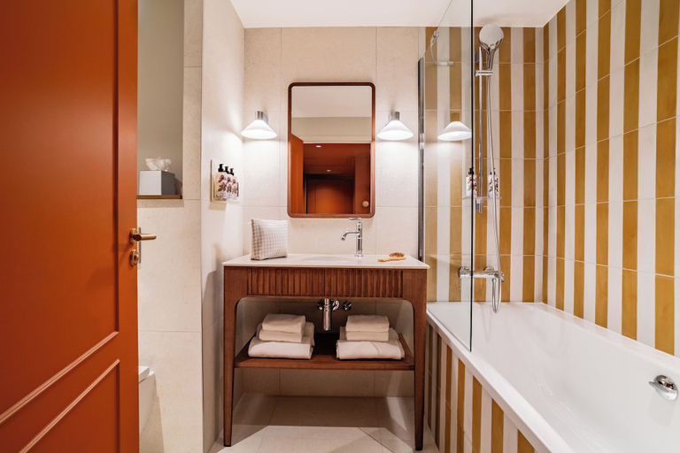 Bathroom 2, Hôtel Lepoussin, Alpes-Maritimes