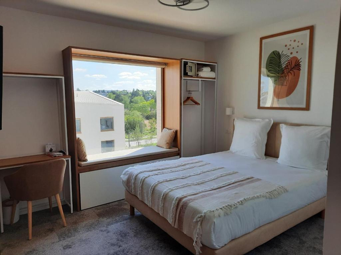Bedroom 3, ibis Styles Amiens Sud, Somme