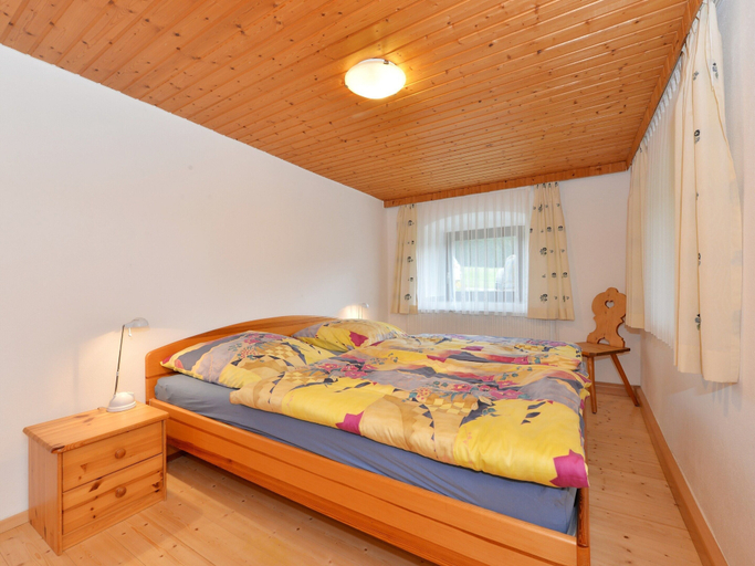 Bedroom 4, Ferienhaus in Bayern mit Waldblick, Regen