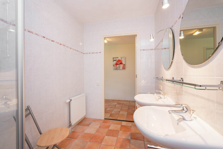 Bathroom 4, Farmhouse in Rheeze Near Forest and Meadows, Hardenberg