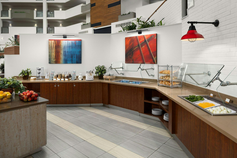 Food & Drinks 2, Residence Inn by Marriott Seattle Downtown/Lake Union, Seattle