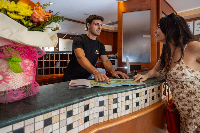 Public Area 2, Hotel Zeus, Rimini