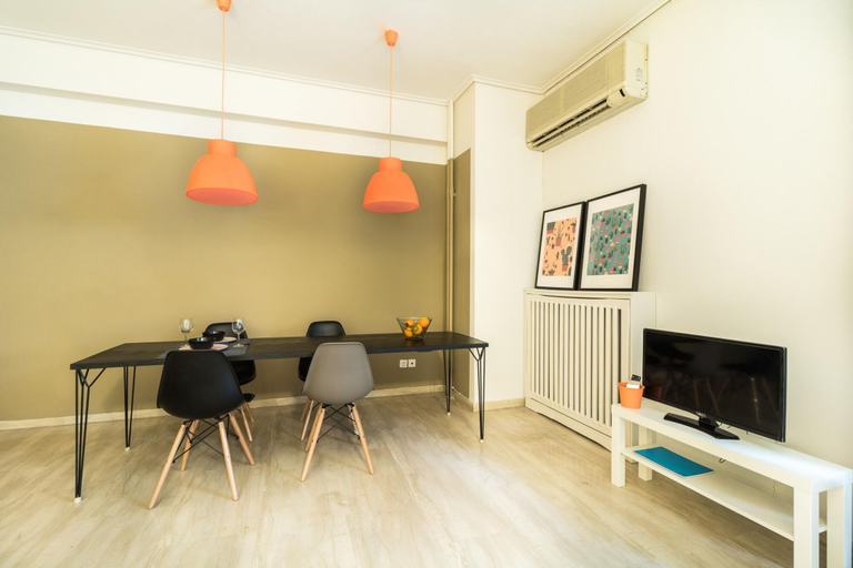 Room 2, Elegant Retreat in Kolonaki - Renovated April 2026, Attica