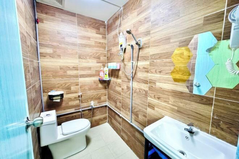 Bathroom 5, Backyard Garden Villa, Petaling Jaya
