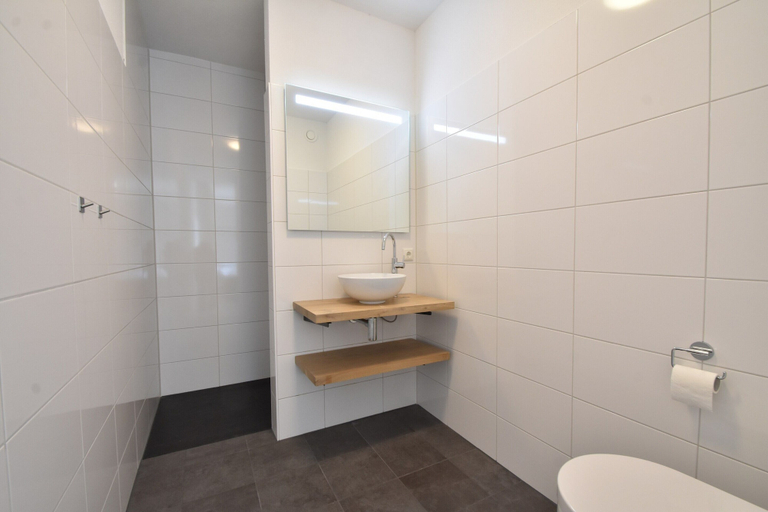 Others 5, Luxury Villa on the Waterfront With Jetty, Zeewolde