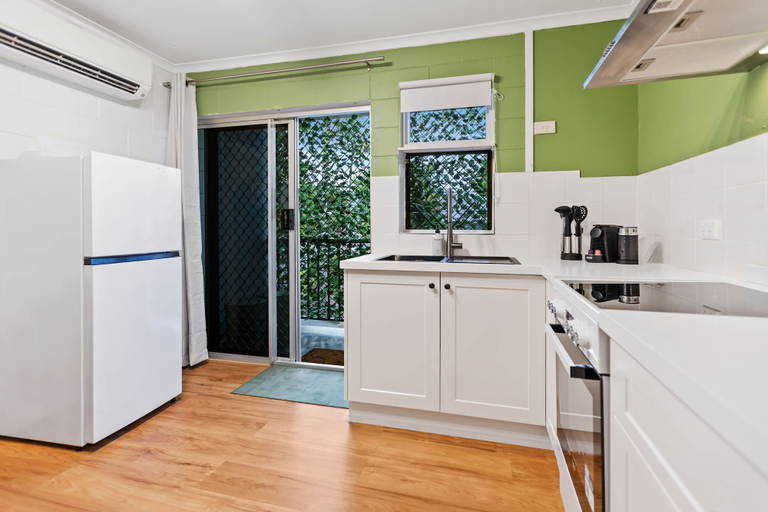 Room 4, Botanica Studio Edge Hill, Cairns