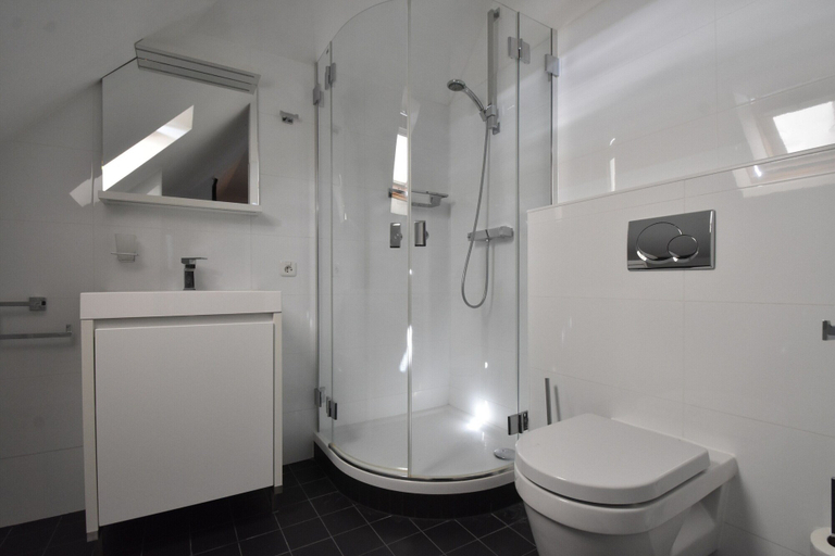 Others 4, Holiday Home in Harderwijk Near Serene Lake, Zeewolde