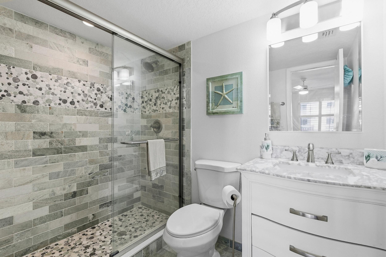 Bathroom 4, Colony Beach Club 147, Volusia