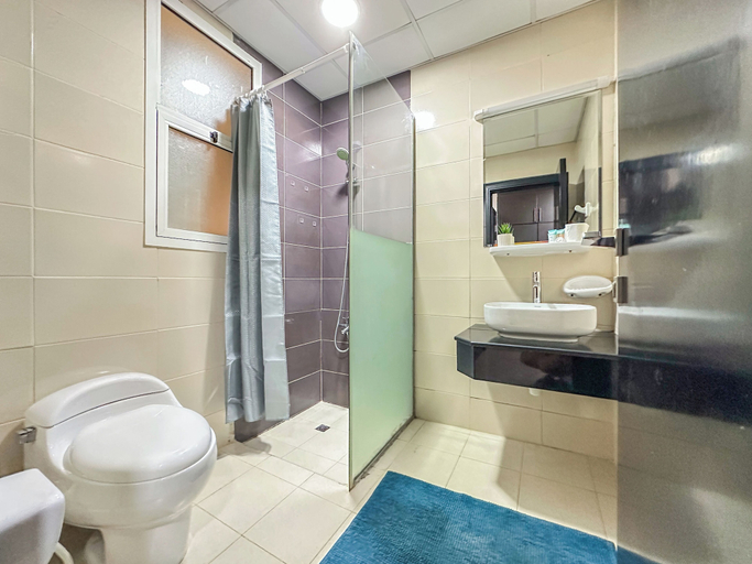 Bathroom, Cool Studio near to Metro & Beach, Dubai