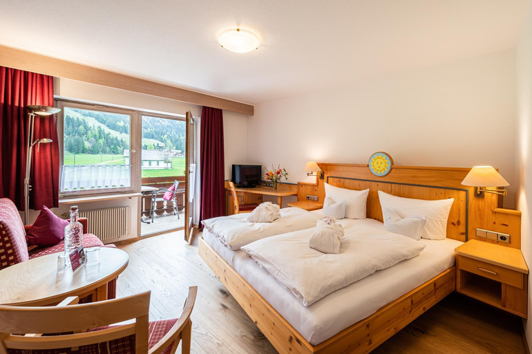 Bedroom 2, Hotel Birgsau, Oberallgäu