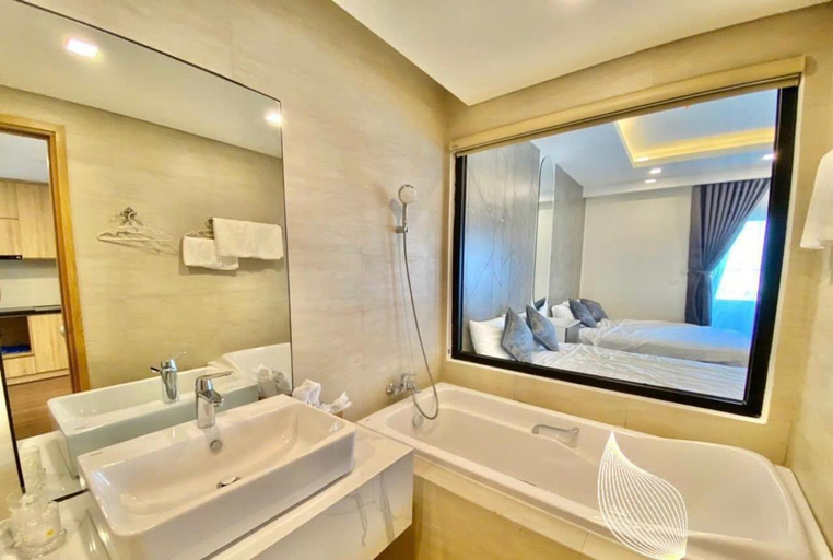 Bathroom 3, FLC SeaTower Quy Nhon, Qui Nhơn